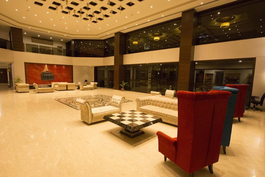 Anjushree Hotel Ujjain Bagian luar foto