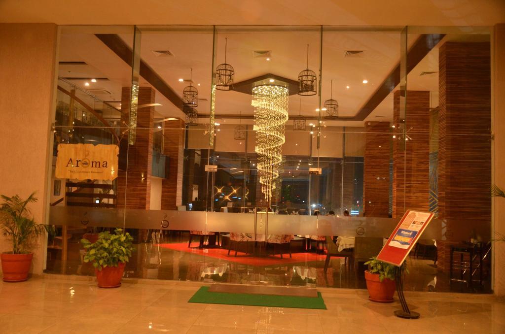 Anjushree Hotel Ujjain Bagian luar foto