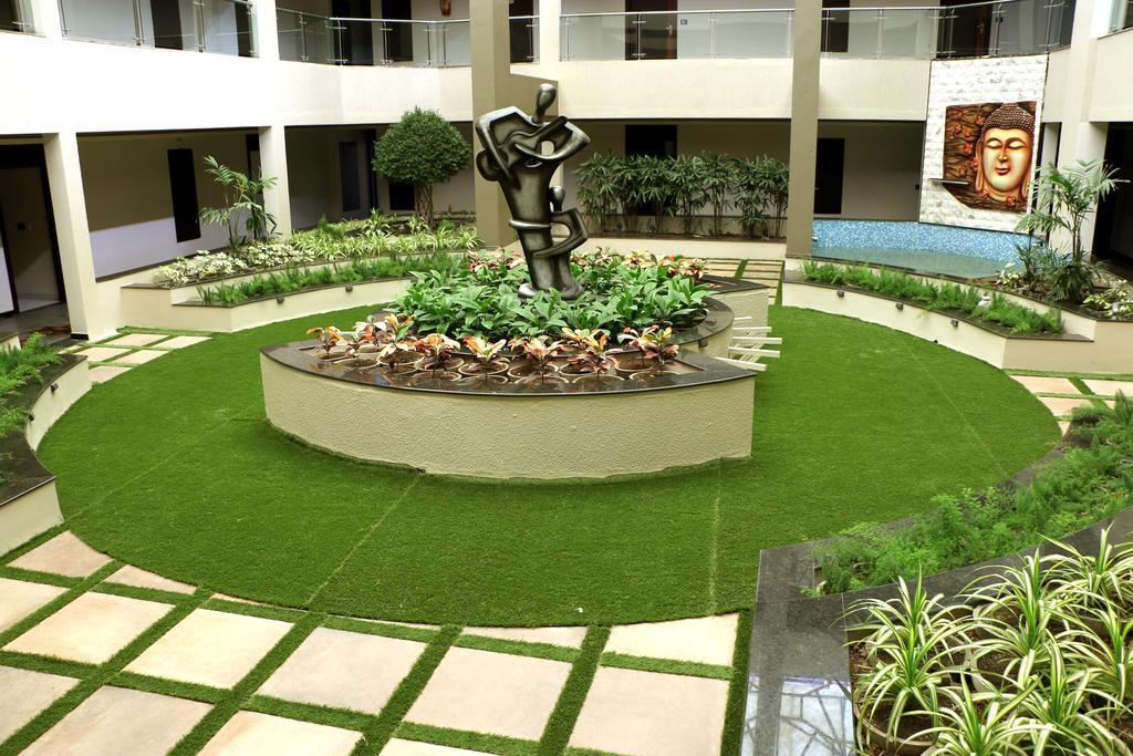 Anjushree Hotel Ujjain Bagian luar foto